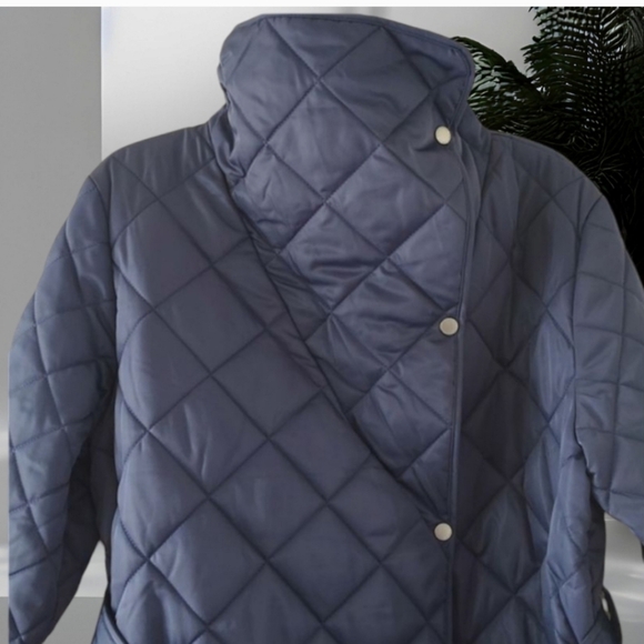 Rebecca Minkoff Navy Diamond Quilted Wrap-Style Jacket. Size L - Picture 3 of 11